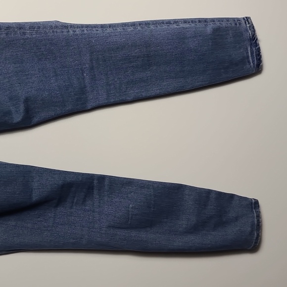 GOOD AMERICAN Blue High Rise Distressed Stretch Sculpting Skinny Jeans Size 2/26 - Picture 11 of 16